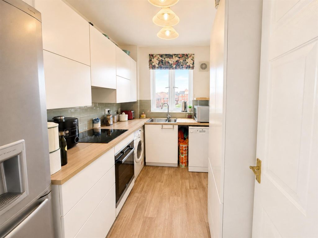 Apartment in Taunton - View 4