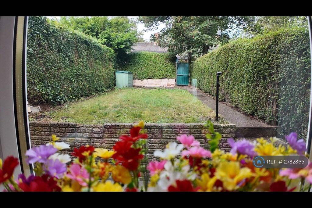 Main image of property: Elford Rise, Nottingham, NG3