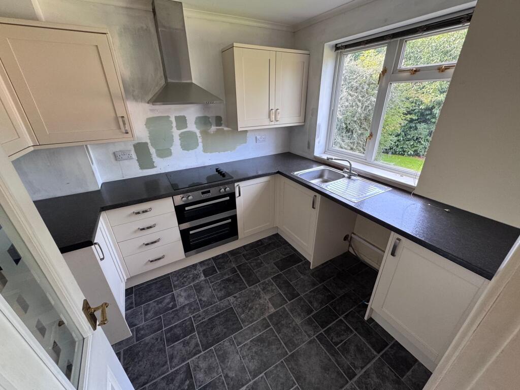 Apartment in Coventry, Mount Nod - More