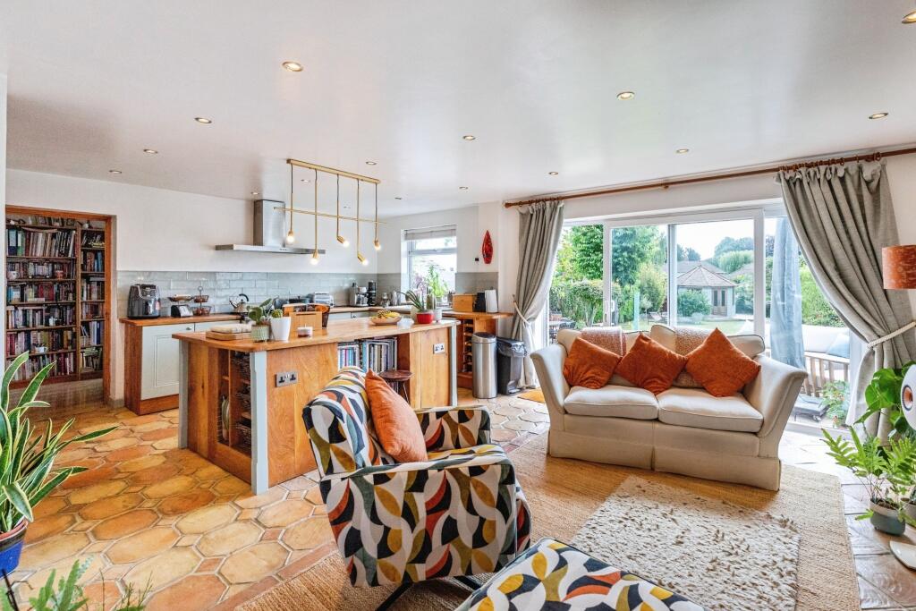 Coniston Road, Kettering, NN16 - View 6