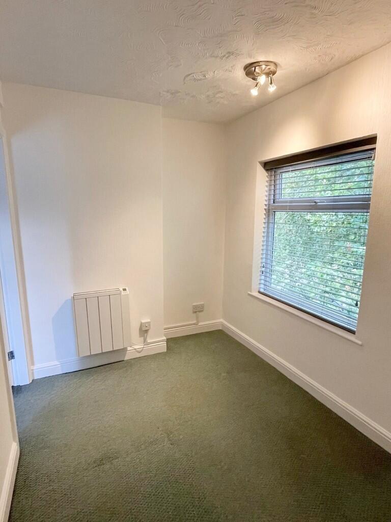 Apartment in Nottingham, Carrington - View 4