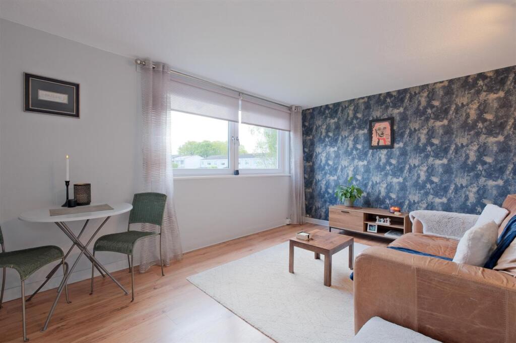 Clutha Place, East Kilbride photo 2