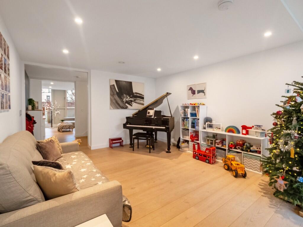 Additional image 6 of Individually Designed, Gabriel Square, St. Albans, Hertfordshire, AL1