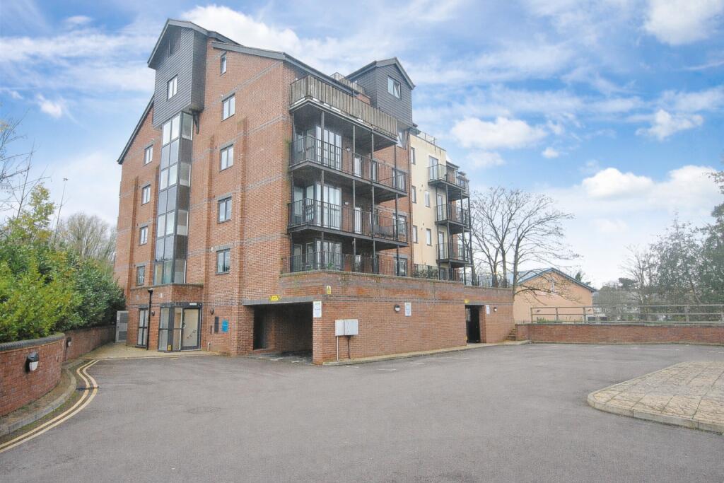 Main image of property: Tanners Wharf, Bishop's Stortford, Hertfordshire, CM23