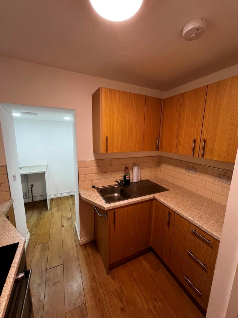 Apartment in Swansea, Morriston - View 2
