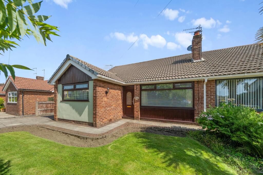3-bed semi-detached on Gorsey Lane, Clock Face, WA9, £240,000