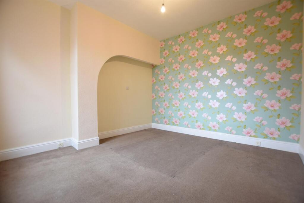 Apartment in York - View 5