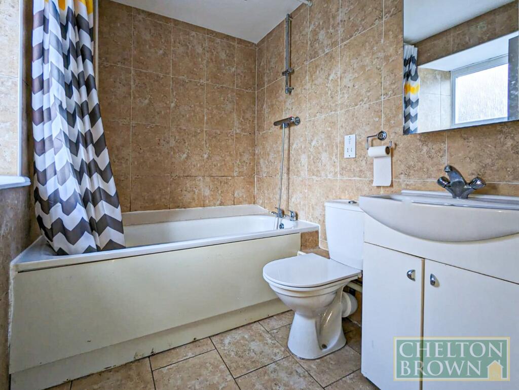 Apartment in Northampton - View 5
