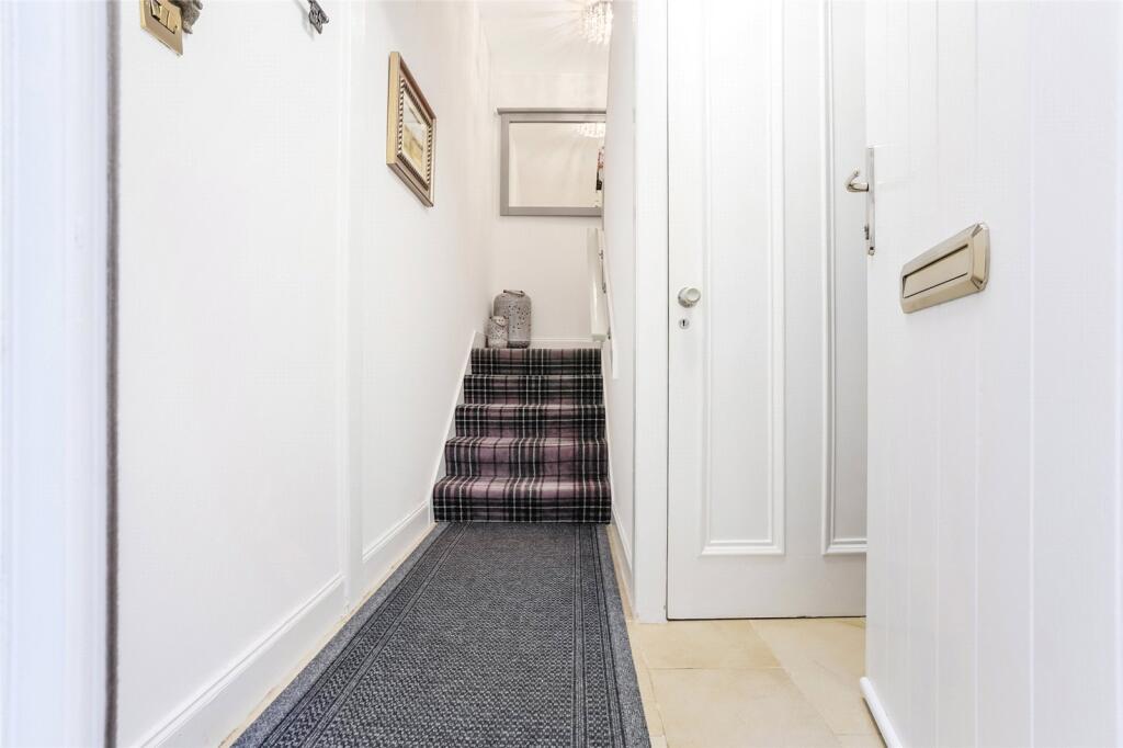 Apartment in Falkirk, Stirling - View 4