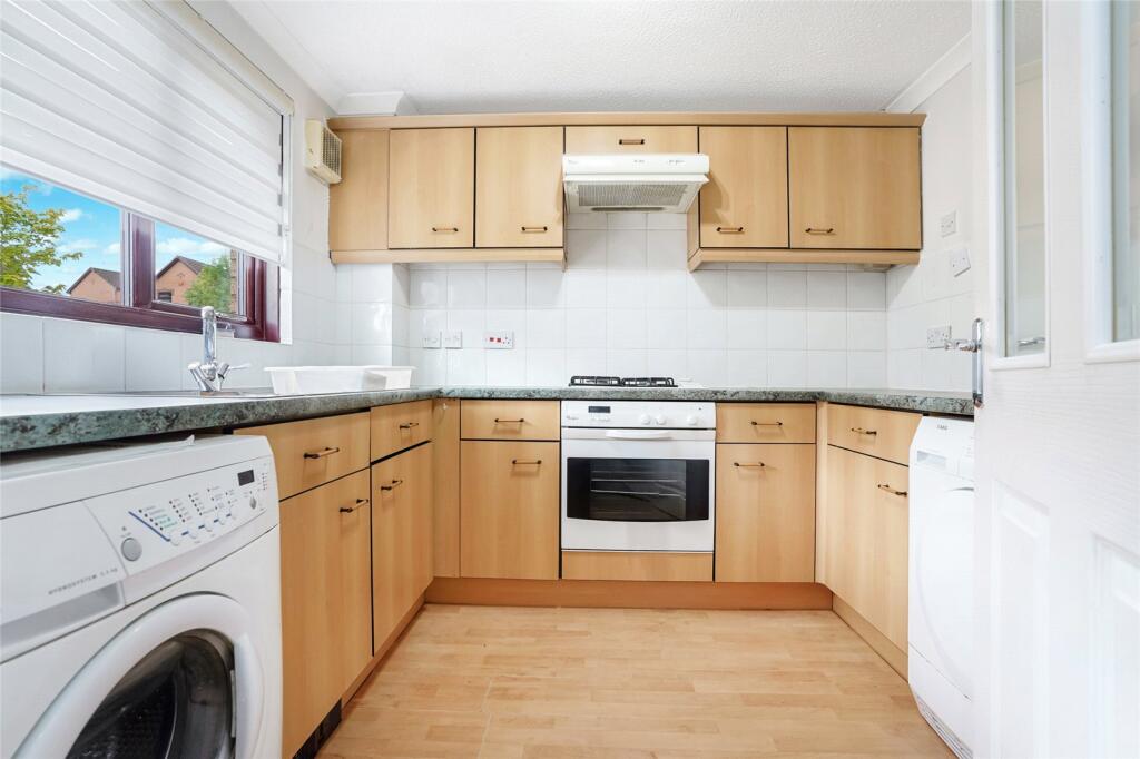 House in Cumbernauld, North Lanarkshire - More