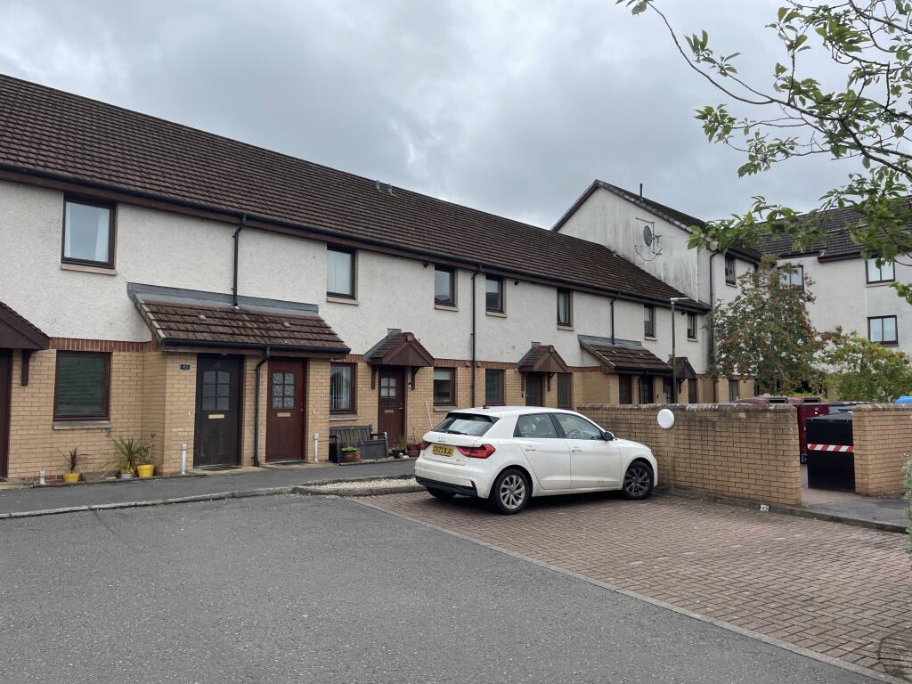 Apartment in Falkirk, New Carron Village, Bainsford - View 2