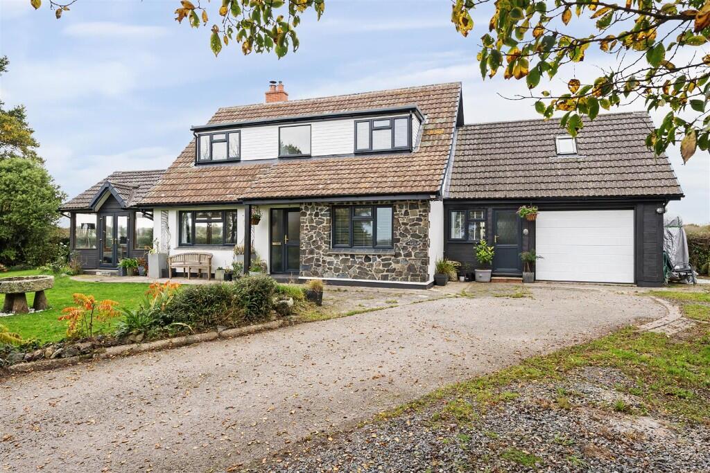 Main image of property: Ruan Minor TR12 7LJ