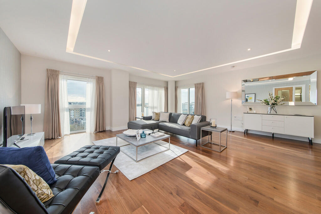 Main image of property: Spinnaker House, Battersea Reach
