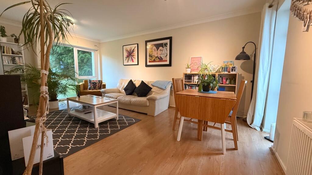 Apartment in Southampton - View 4