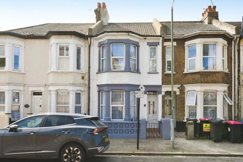 Main image of property: Beresford Road, Southend-on-Sea, Essex, SS1