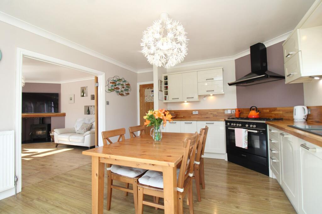 Peters Crescent, Marldon, Paignton photo 3
