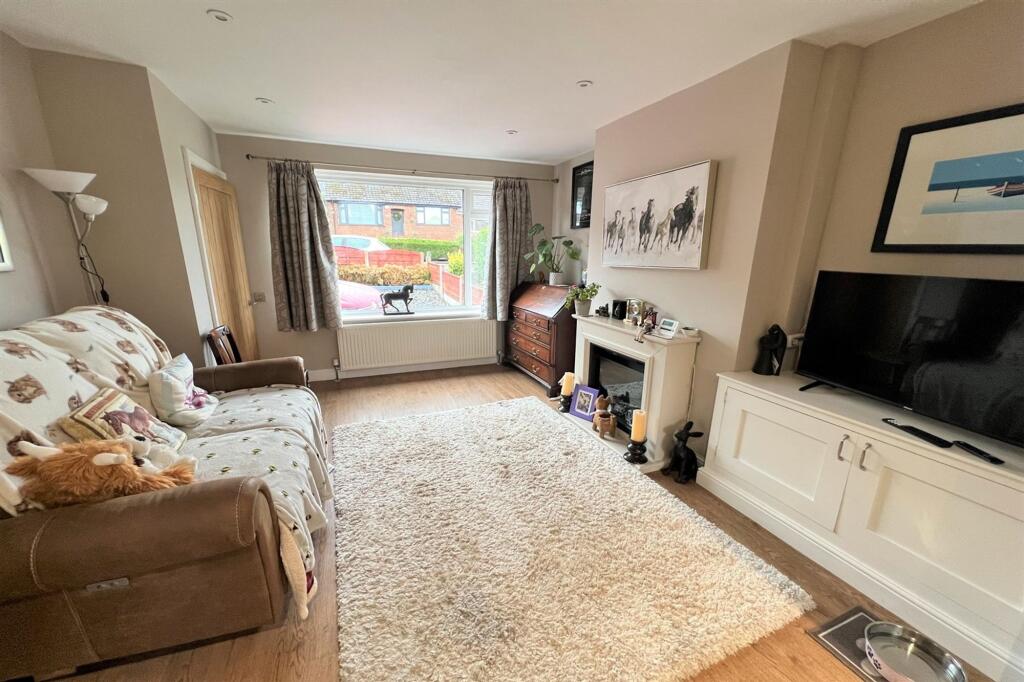 Thornholme Road, Marple, SK6 photo 2