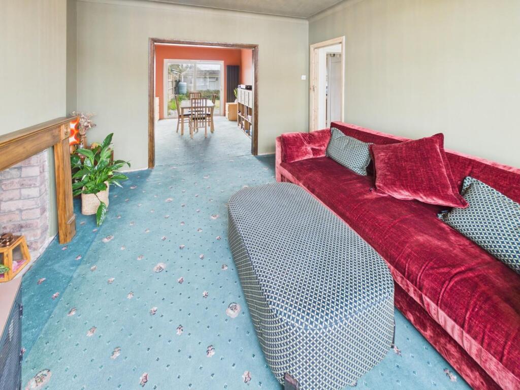 House in Bristol, Hillfields, Speedwell - More
