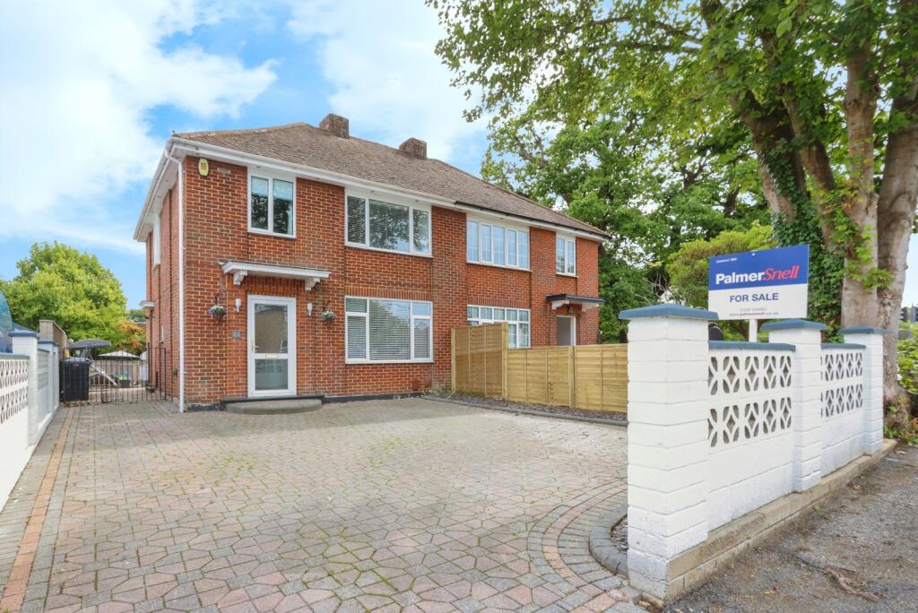 Main image of property: The Broadway, NORTHBOURNE, Bournemouth, Dorset, BH10