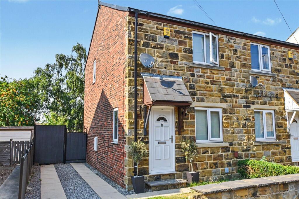 Main image of property: Low Street, Tingley, Wakefield, West Yorkshire