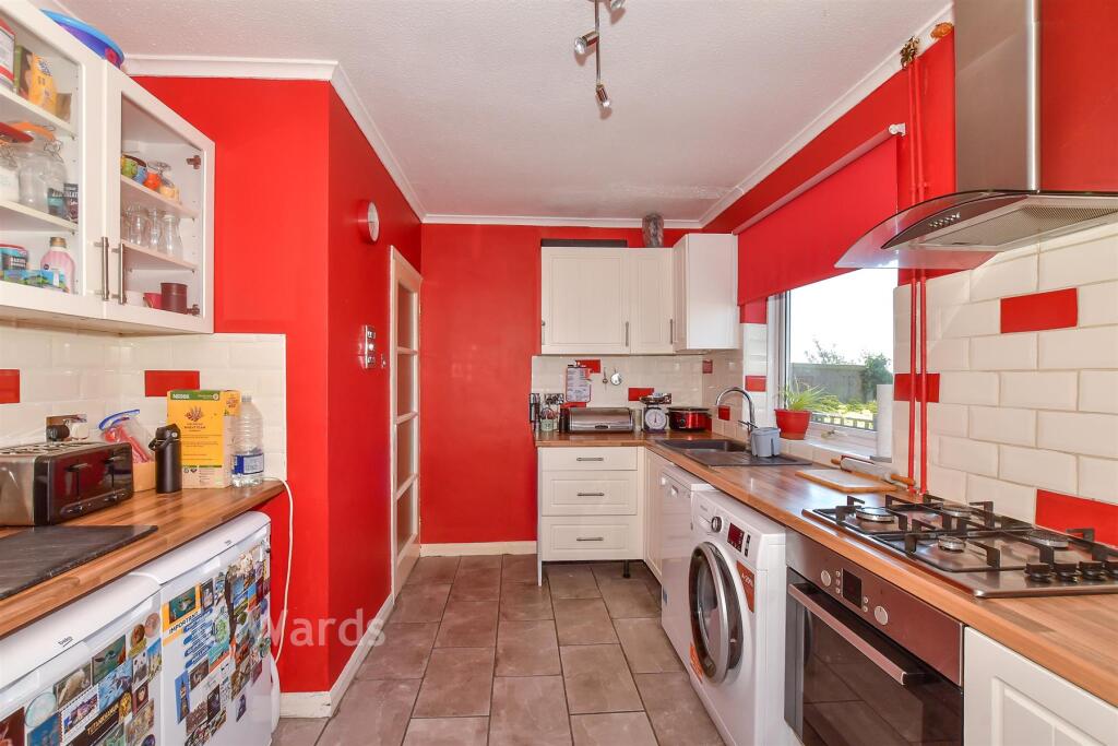 House in Whitstable, Mariner's View - More
