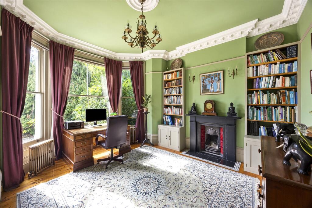 House in Burgess Hill, World's End - View 5