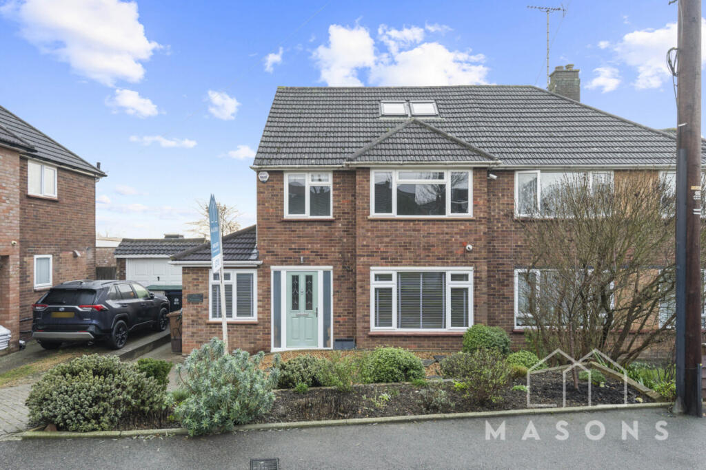Main image of property: Manor Crescent, Hitchin, Hertfordshire, SG4 9NA
