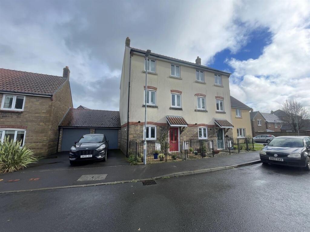 Main image of property: Oak Drive, Crewkerne - GARAGE
