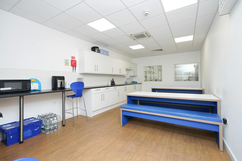 Martin Warehouse (10).jpg