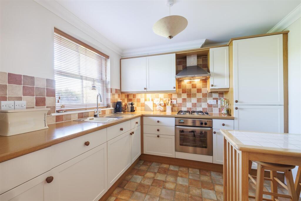 17, Old School Drive, Reydon, Southwold photo 2