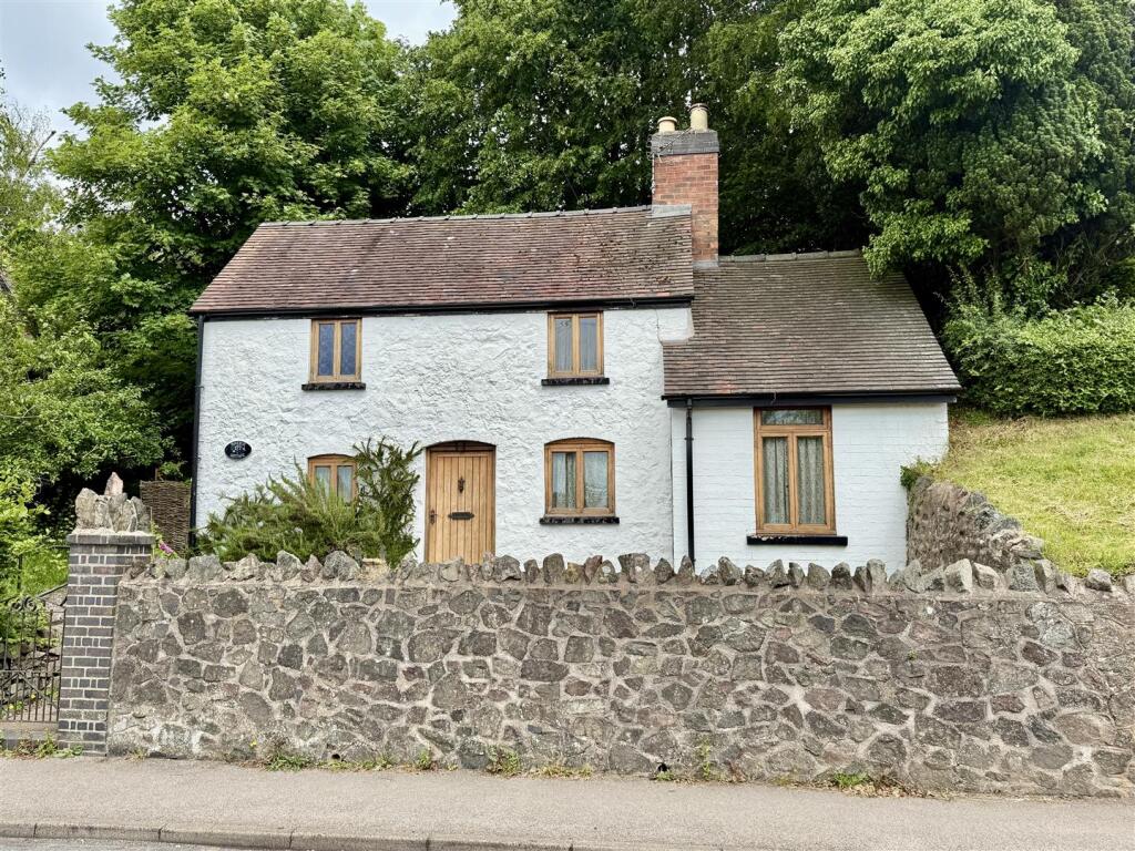 Main image of property: Rosebud Cottage 177 West Malvern RoadWest Malvern
