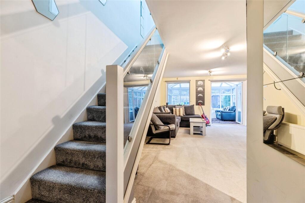 Broadoaks, Bury, Greater Manchester, BL9 photo 5
