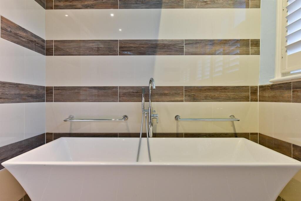 Additional image 12 of High Road, Essendon