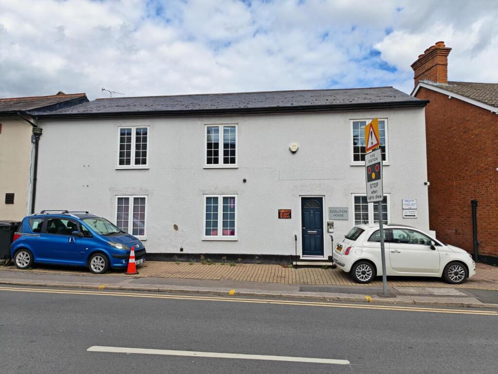 Main image of property: Easthampstead Road, Wokingham
