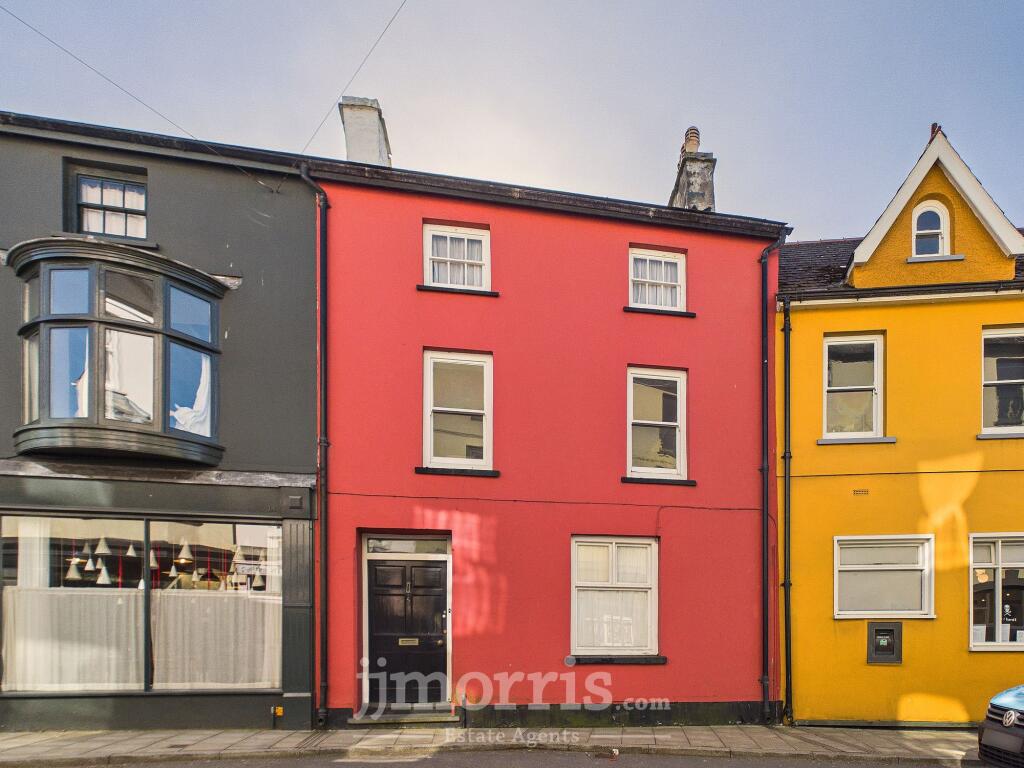 Main image of property: 5 West Street, Fishguard, SA65 9AE