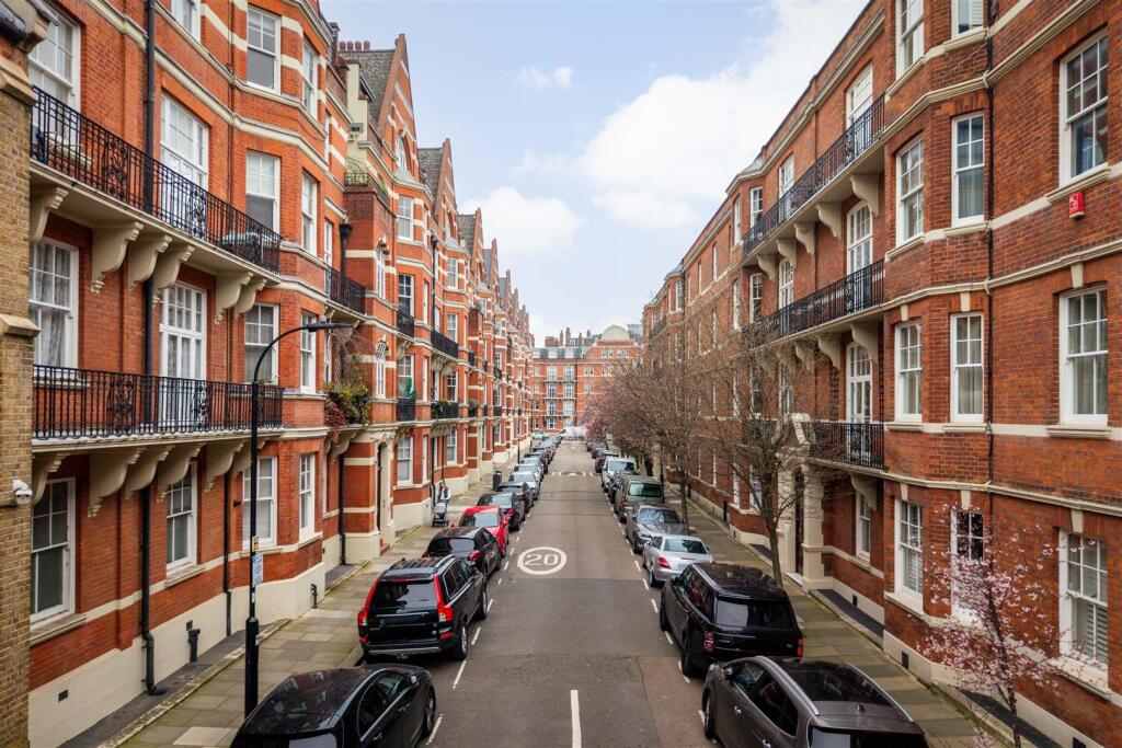 Main image of property: Bishop Kings Road, W14