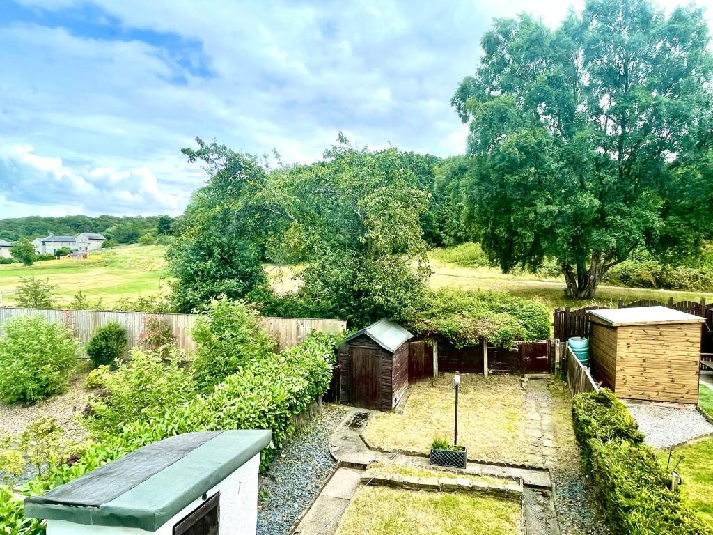 Newsome Road, Huddersfield, HD4 - View 2