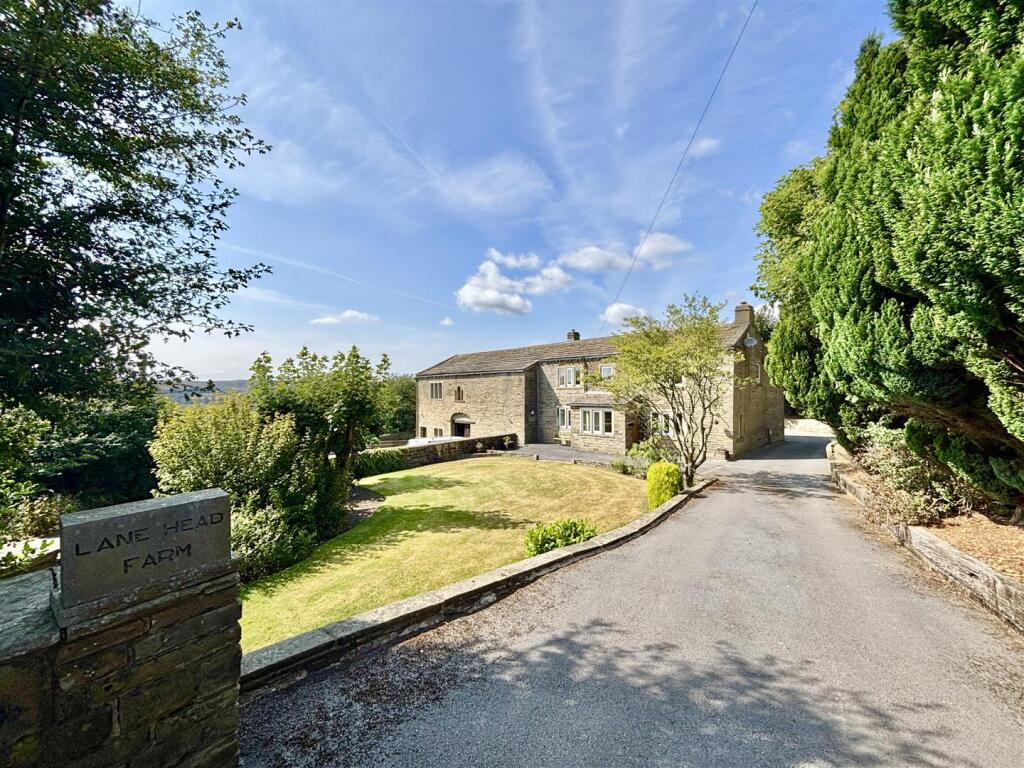 Lane Head Farm, Ambler Thorn, Queensbury - View 3
