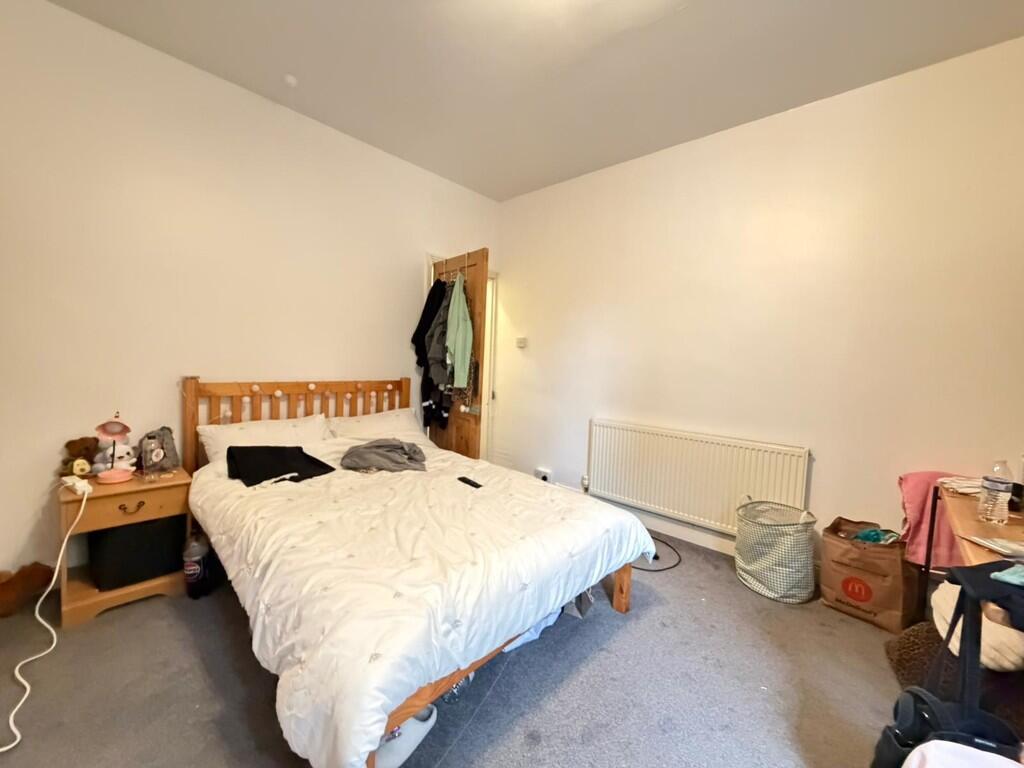 House in Leicester - View 5