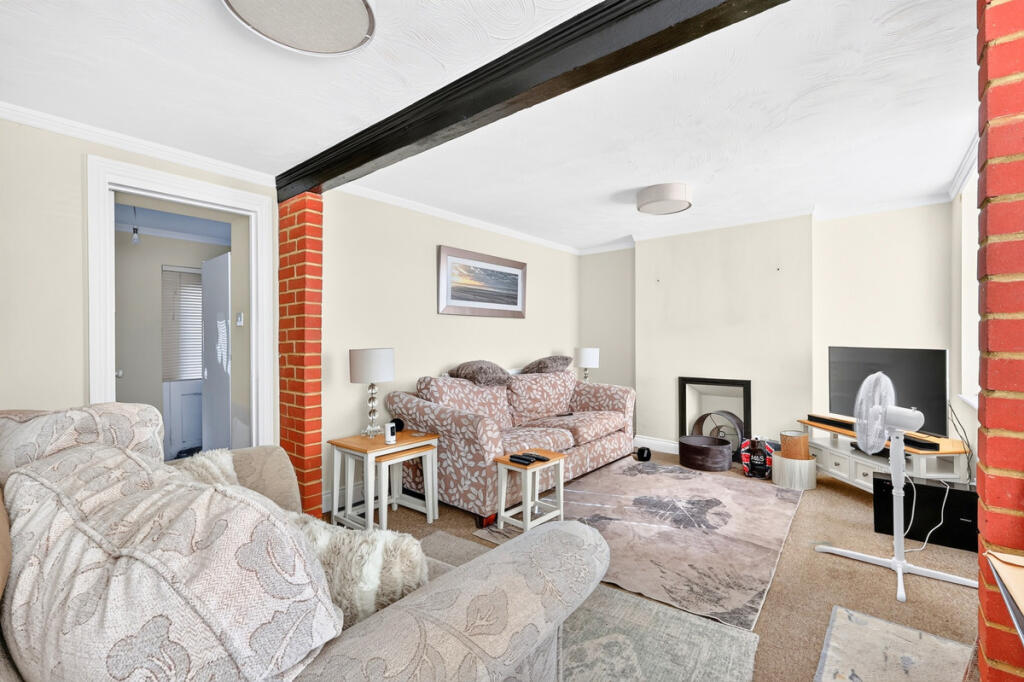 House in Southend-on-Sea - View 5