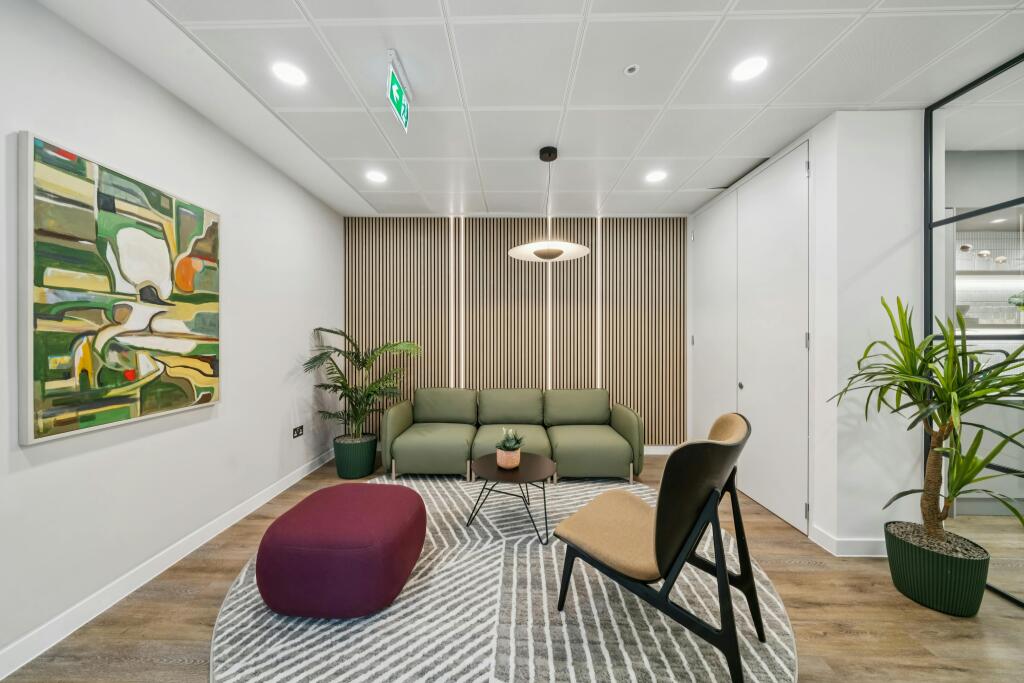 3 Lotus Park part 1st floor reception area