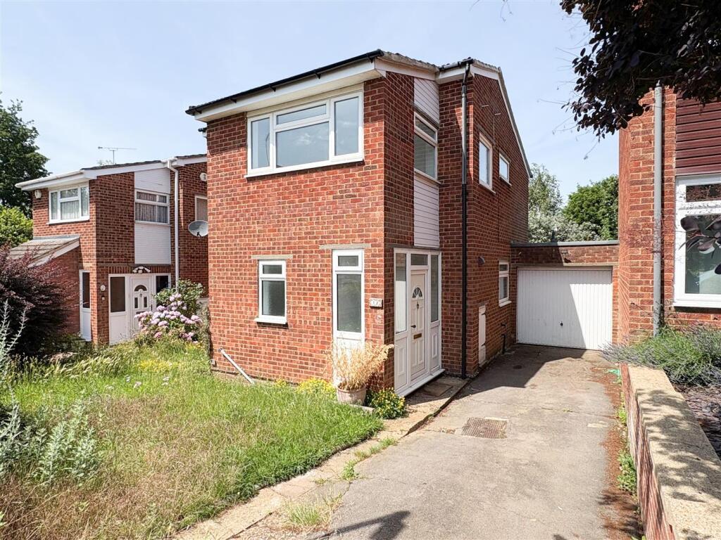 Main image of property: Millbank, Leighton Buzzard