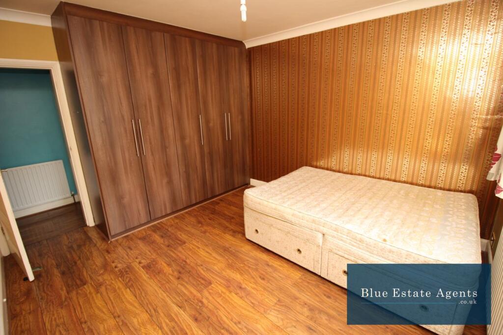 Apartment in Twickenham - View 5