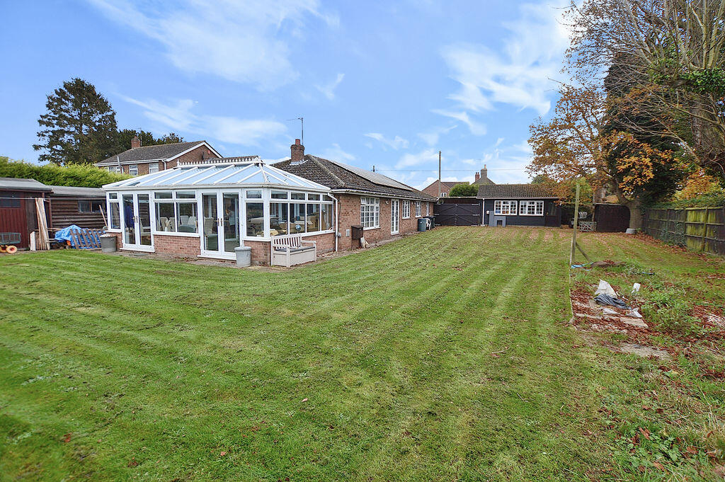 Main image of property: Lorien, Hawthorn Hill, Dogdyke