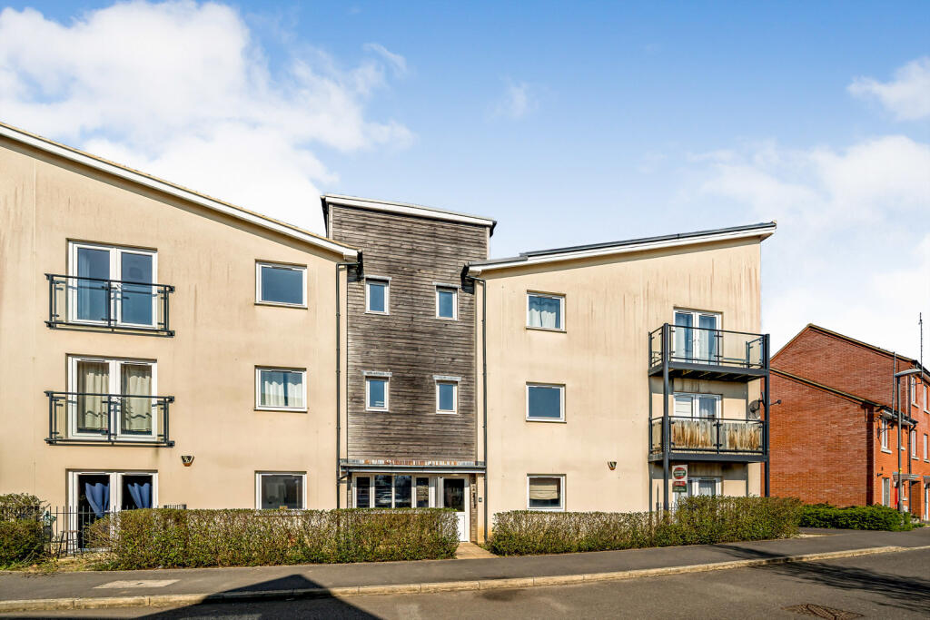 Main image of property: The Warren, Aylesbury, HP18