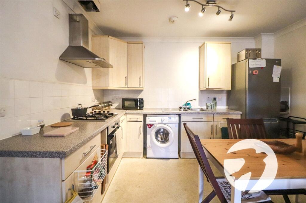 Apartment in London - View 5