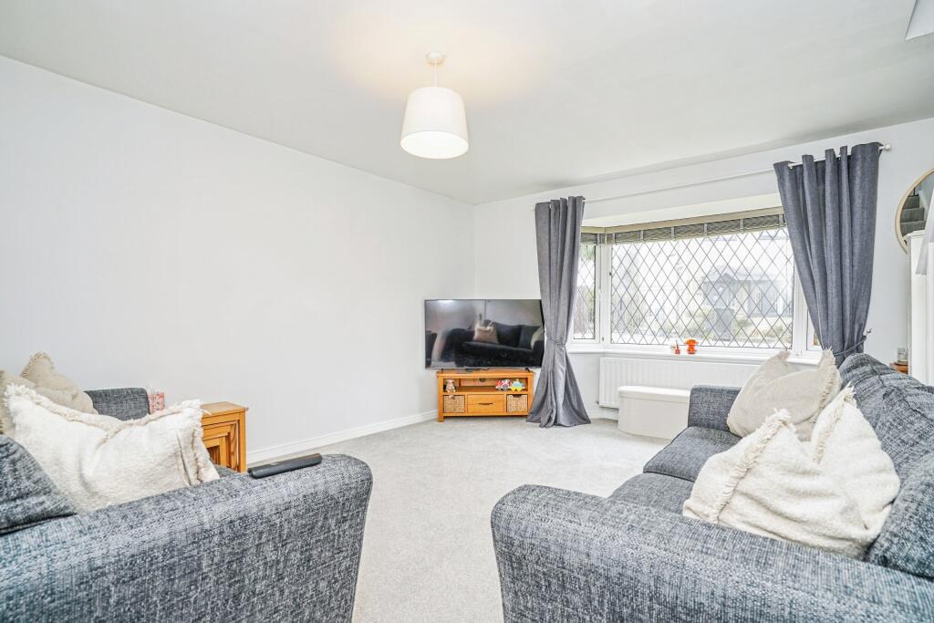 House in Leeds, Morley - More
