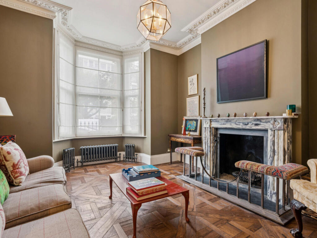 House in London - View 5