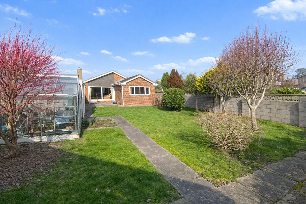 School Road, Frampton Cotterell photo 2