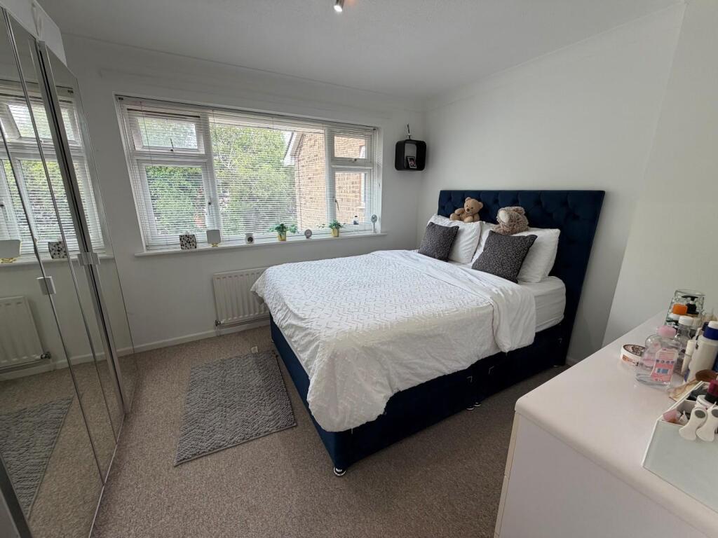 Sandyhurst Close, Canford Heath, Poole photo 5